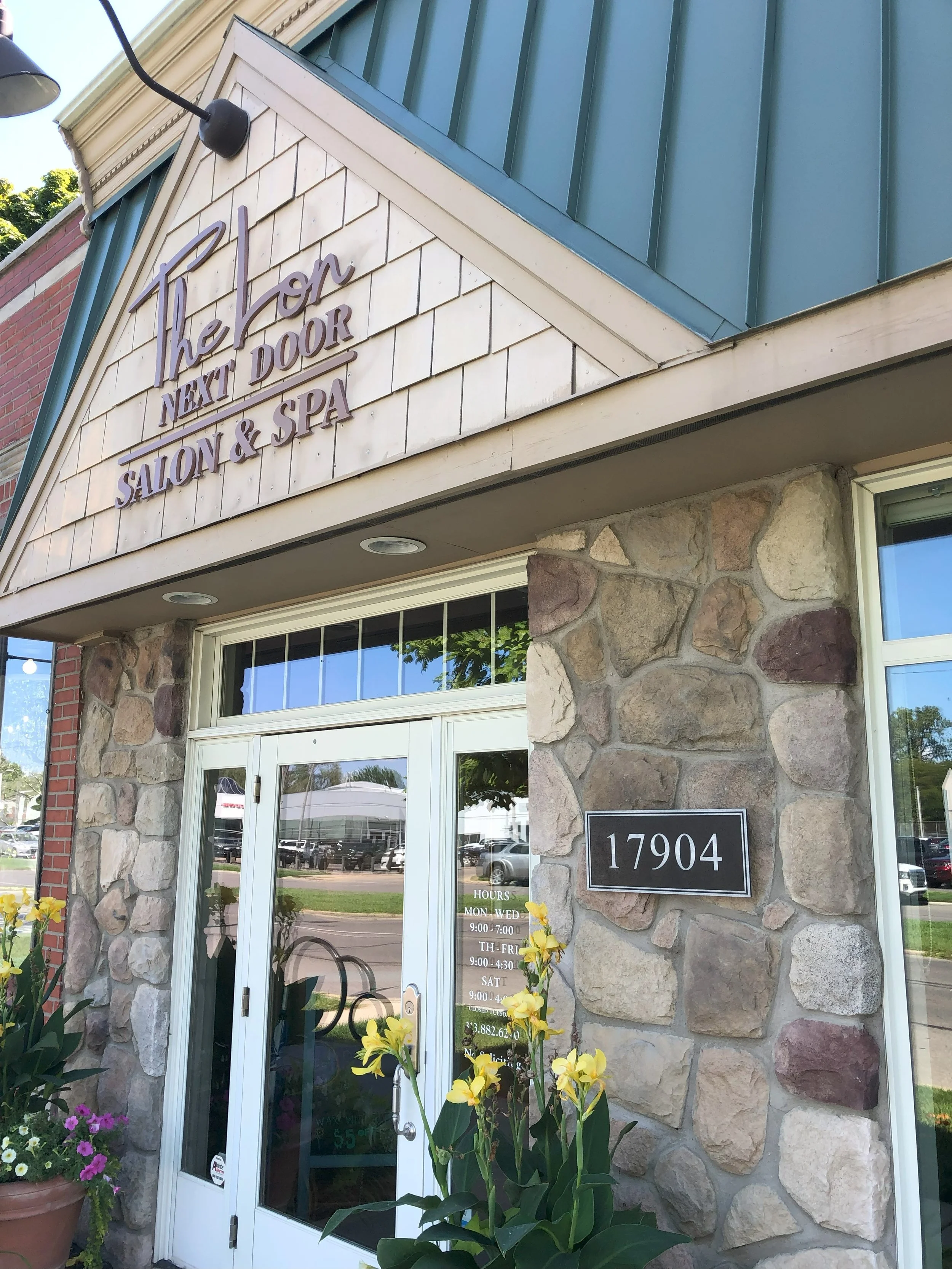 The Lon Next Door Salon & Spa in Grosse Pointe, MI