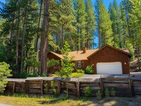 Amber Donnelly, Realtor | Century 21 Tahoe North, Realtors in Portola, CA (5)
