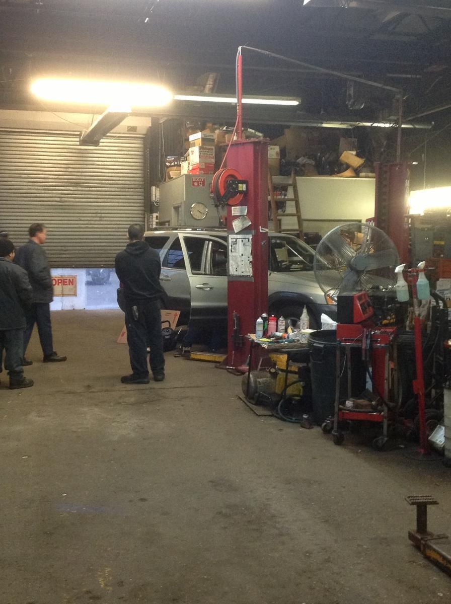 Saeilo Motors in Edgewater, NJ