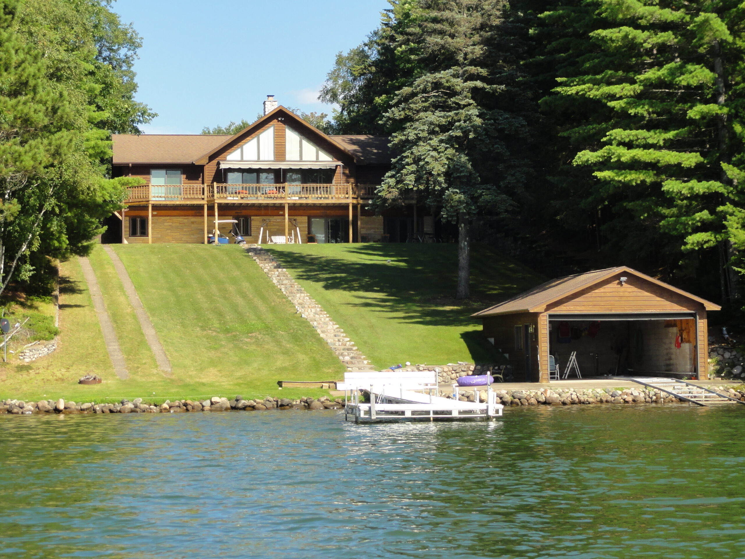Moving On Wisconsin Realty, LLC - Real Estate Company - Broker / Owner Russell Wallace in Sun Prairie, WI