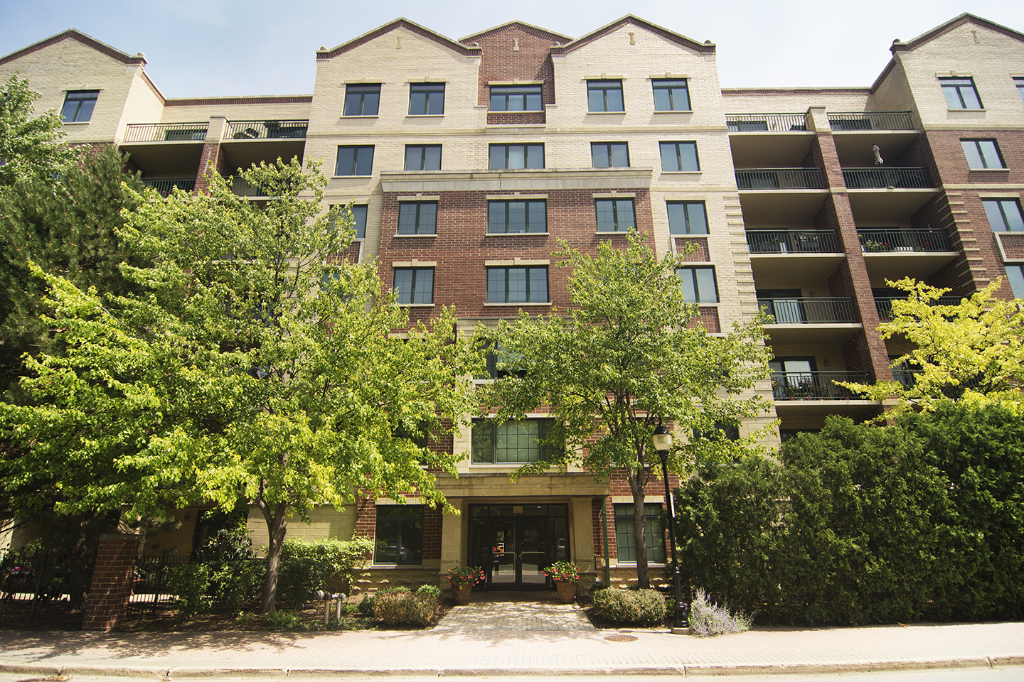 @properties: Caroline Starr, REALTOR, Lead C Starr Team in Arlington Heights, IL (2)