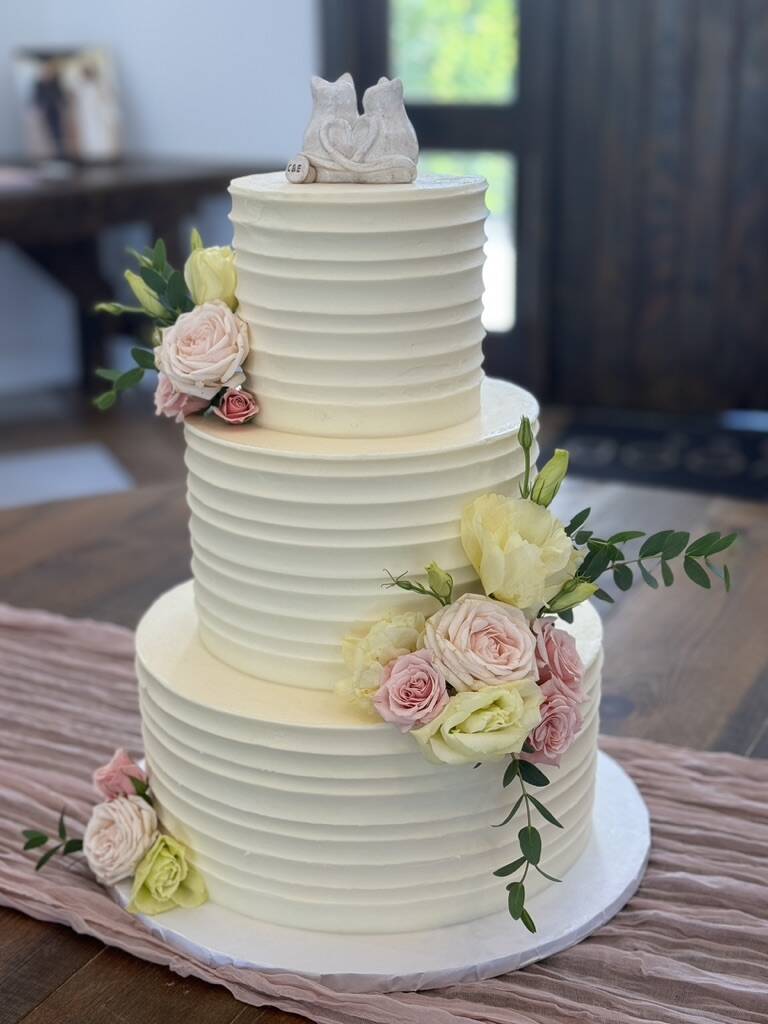 Sugar Lab Cake Studio in Ventura, CA (4)