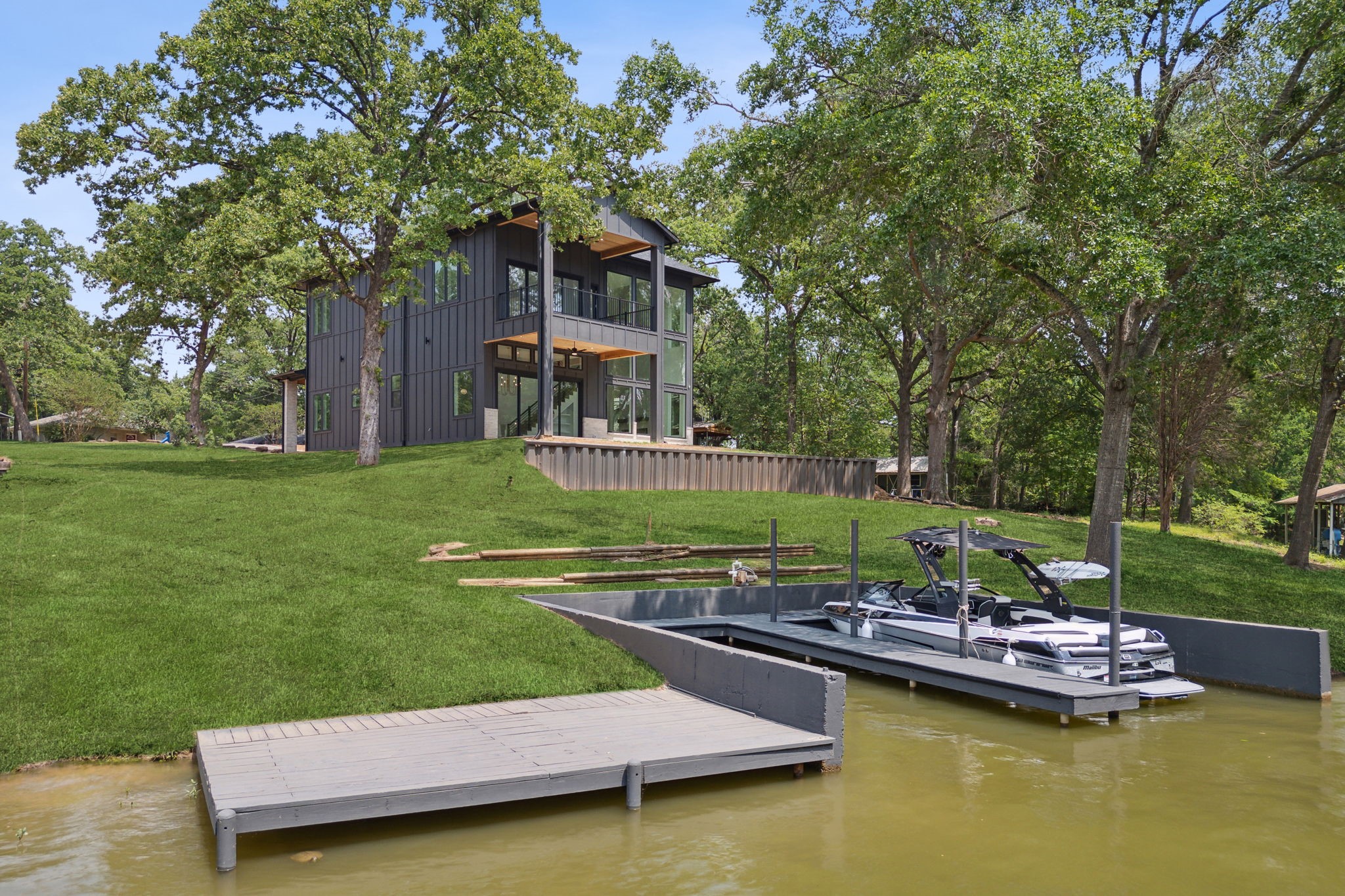 Lacey Brutschy - Dallas Real Estate Agent in Dallas, TX (2)