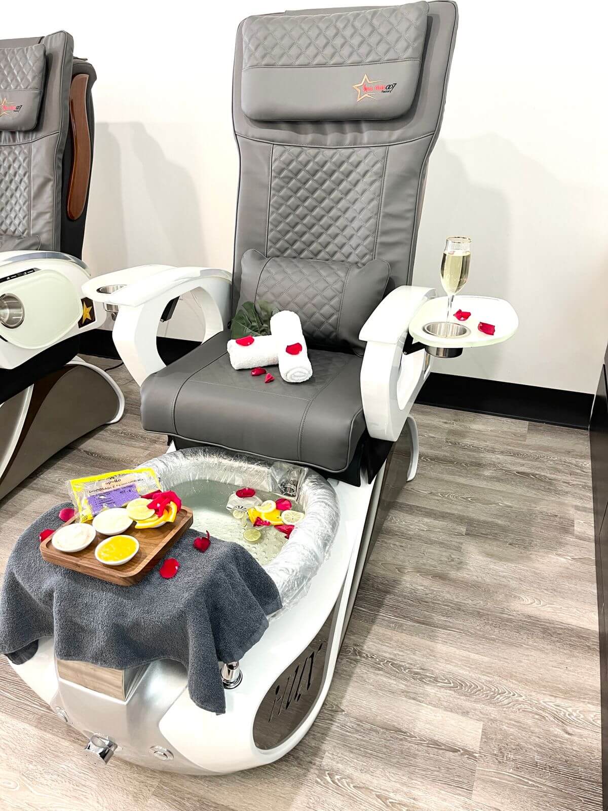 Genova Nail Spa Pearland in Pearland, TX (5)