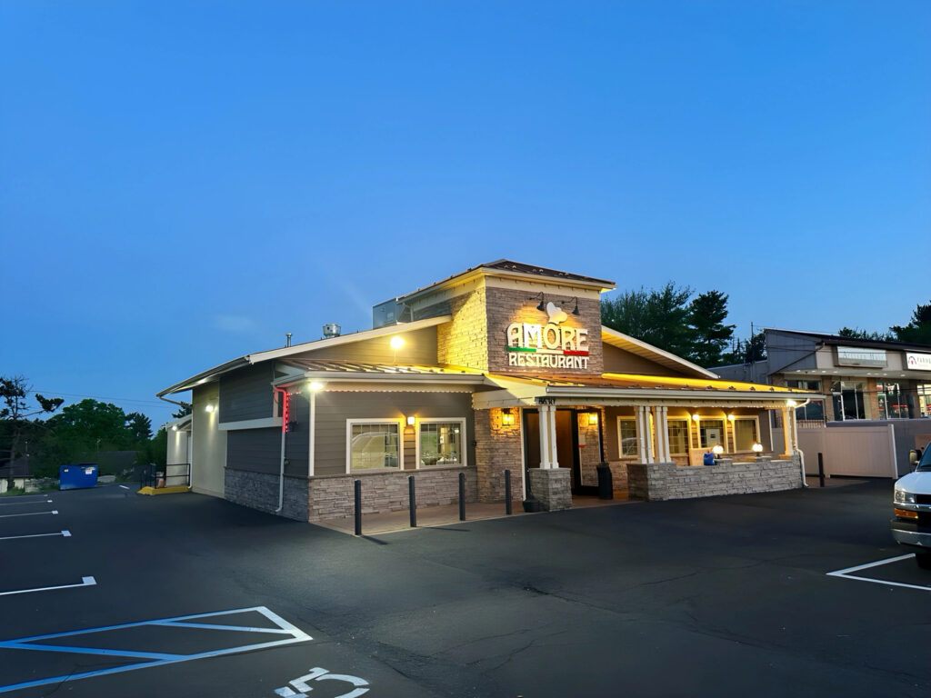 Amore Restaurant in Levittown, PA (6)