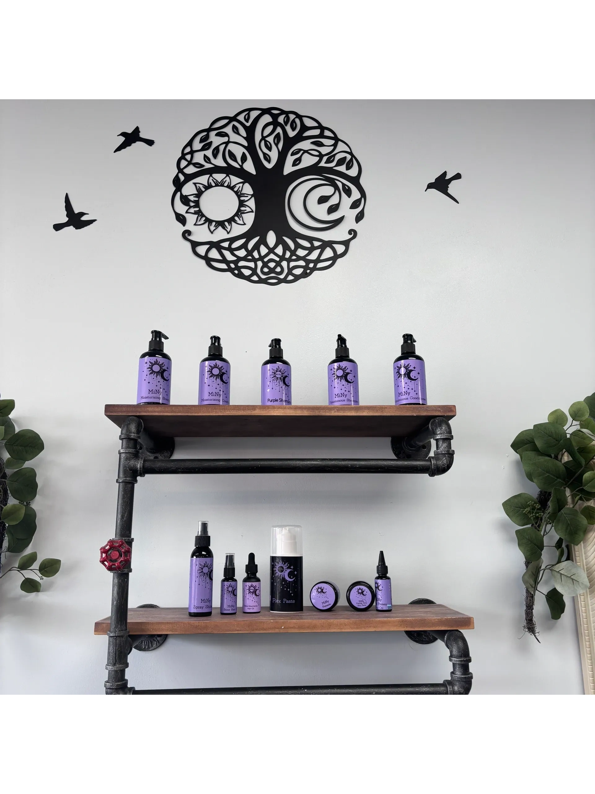 MiNy Salon & Gift Shop in Dallas, PA