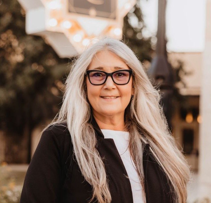 Diane Schofield Your Texas Hill Country Real Estate Broker Associate in Fredericksburg, TX (6)