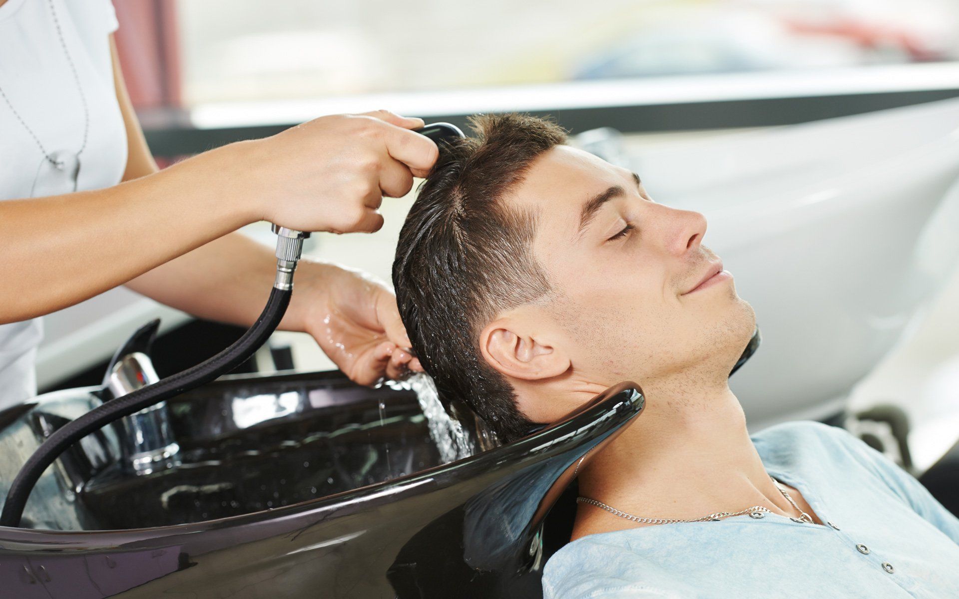 Guys And Dolls Hair & Tanning Salon in Tipp City, OH