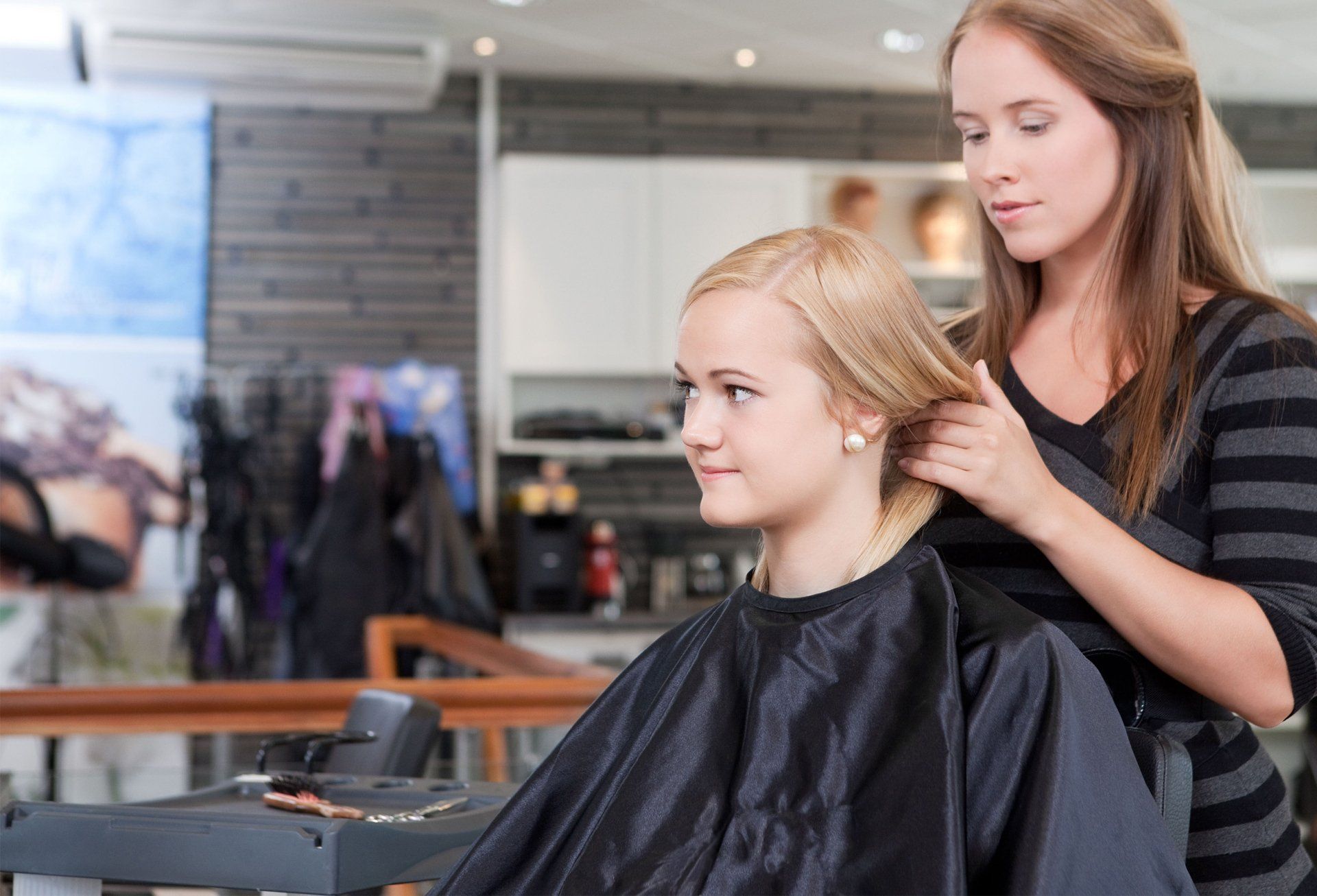 World Of Beauty Hair Salon in Riverside, CA (3)