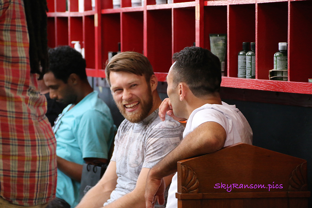 Legends The Barbershop in Los Angeles, CA (2)