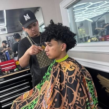 Mane Attraction Barbershop in Raymondville, TX (4)
