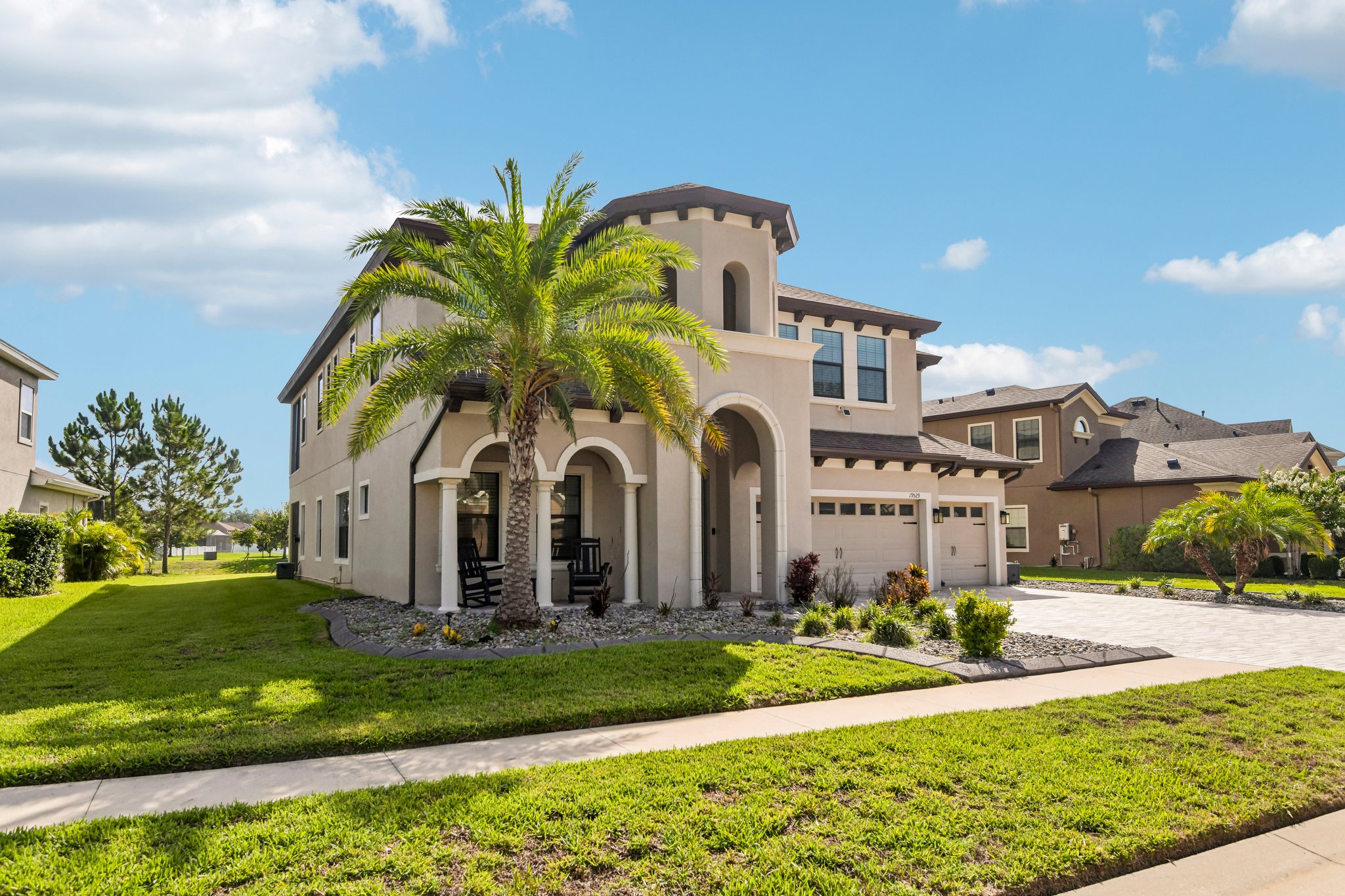 Jimmy B. & Annie O. of LPT Realty in Land O' Lakes, FL (2)
