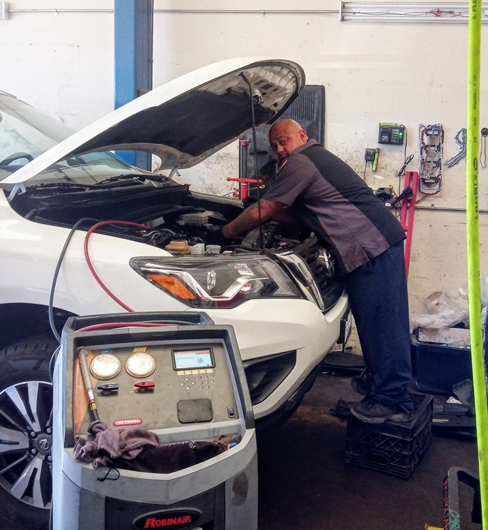 Dave's Automotive Repair in Hesperia, CA (6)