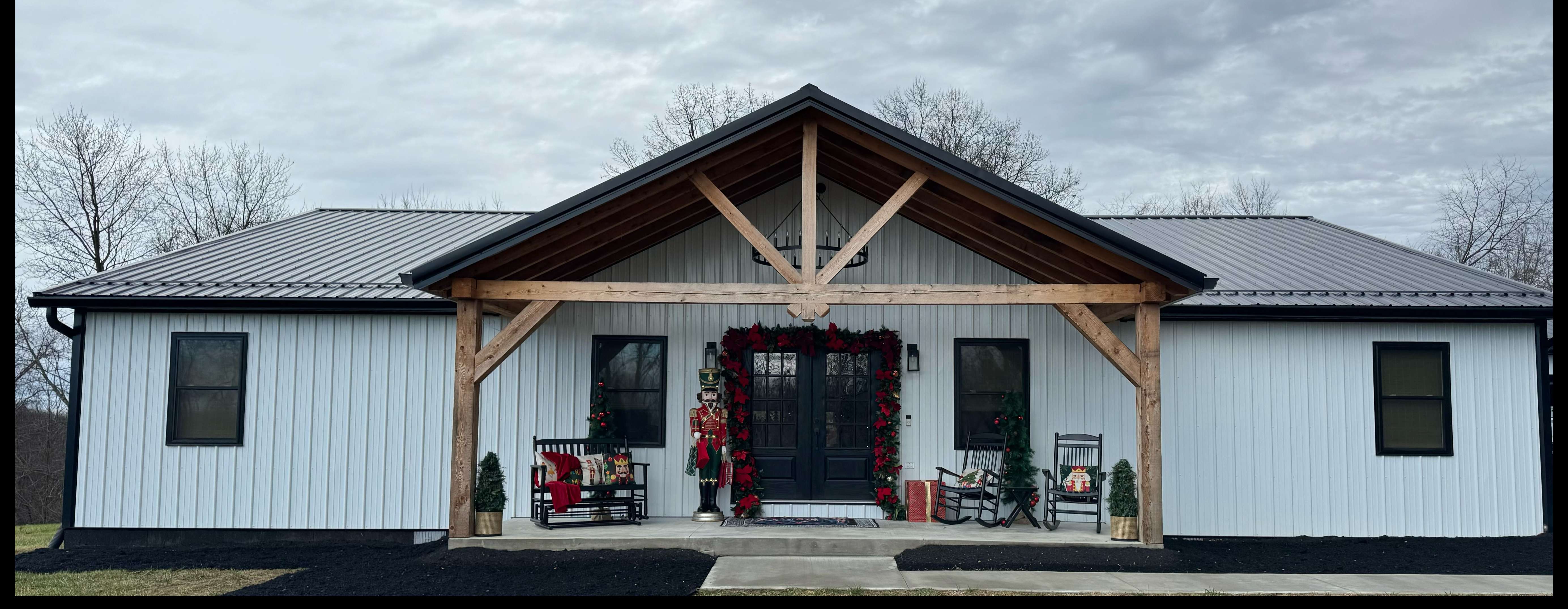 DDF SEAMLESS GUTTERS & CONSTRUCTION LLC in Wellston, OH