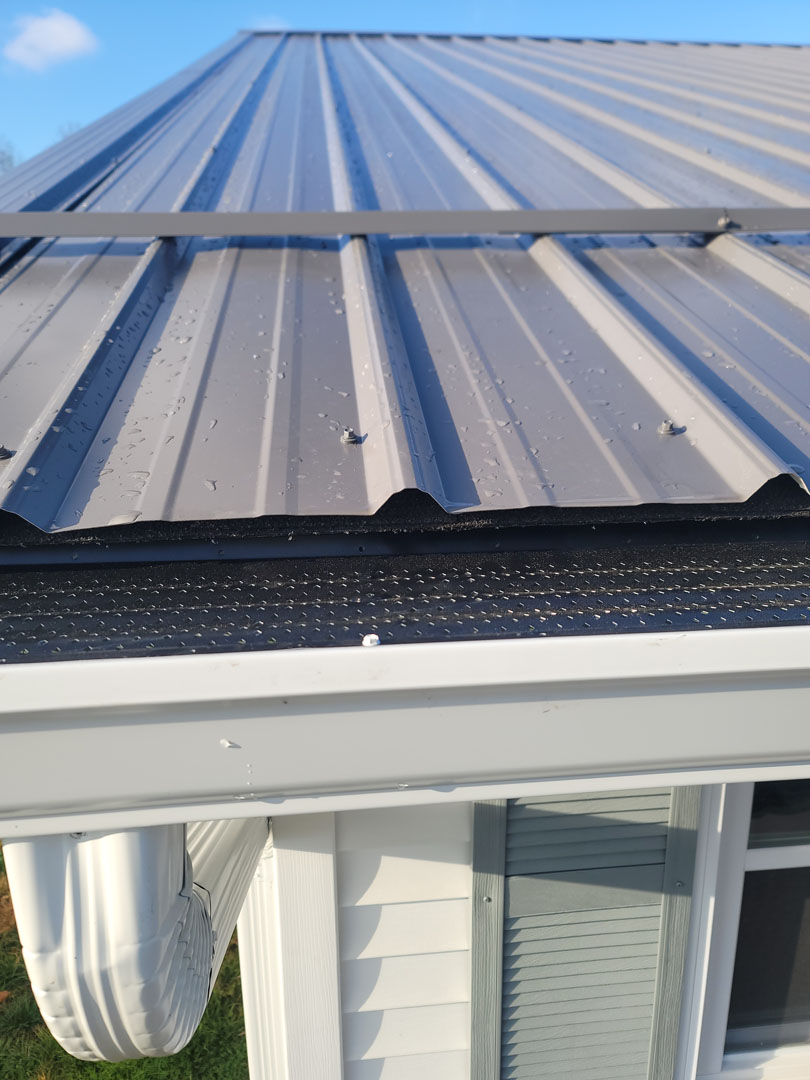 DDF SEAMLESS GUTTERS & CONSTRUCTION LLC in Wellston, OH (5)