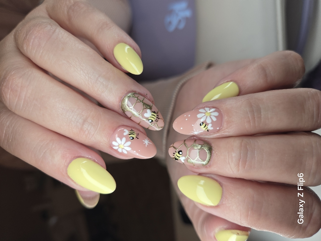 Nails & Beauty by J LLC in Indiana, PA