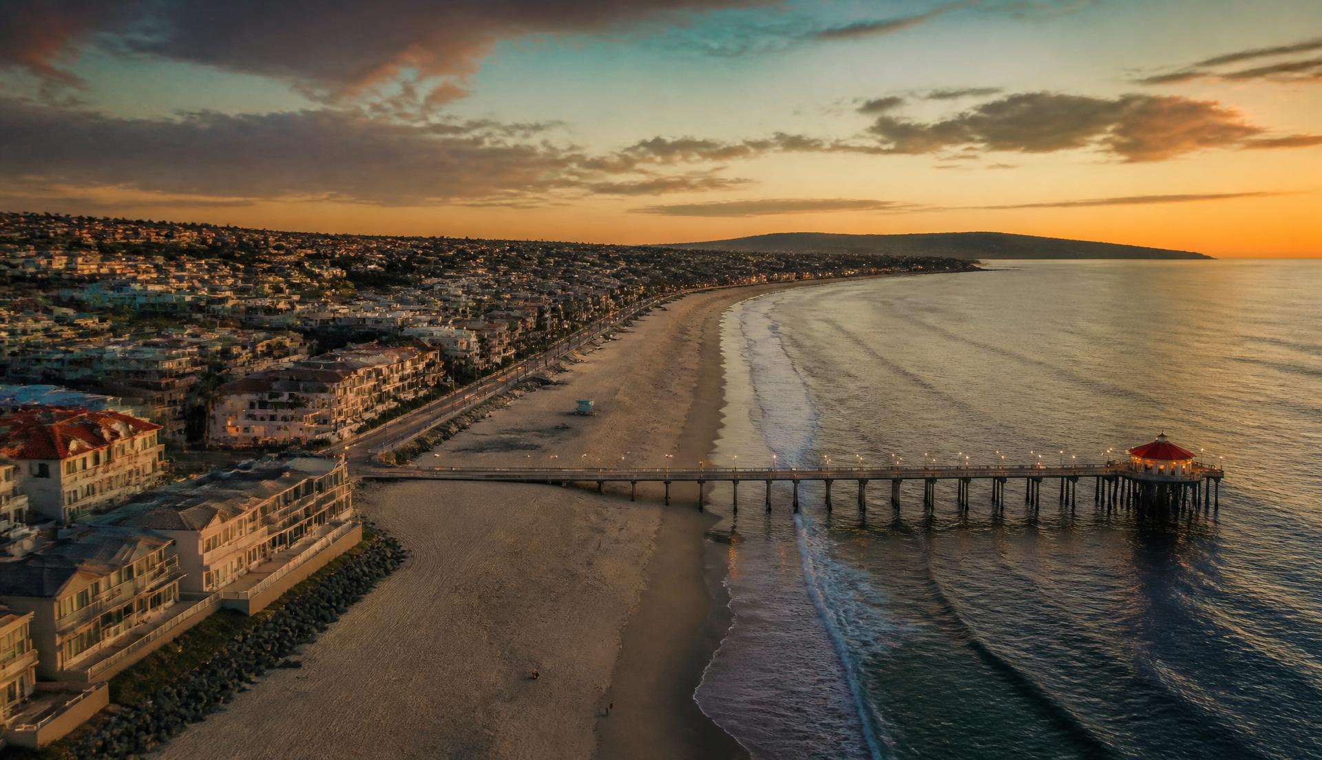 Ashley Novak and Jonathan Schultz with the Kaminsky Group at eXp Realty in Hermosa Beach, CA (2)