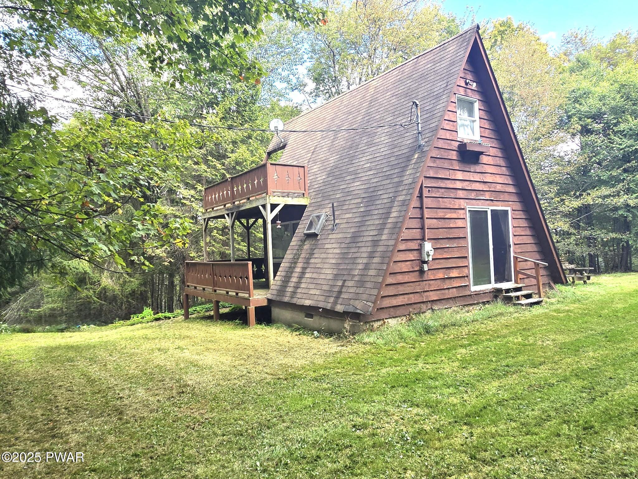 Linda Hanf, Realtor in Hawley, PA (4)