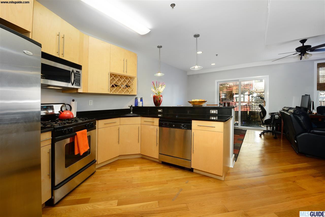 Tolonda Ross, Real Estate Agent in Jersey City, NJ (6)
