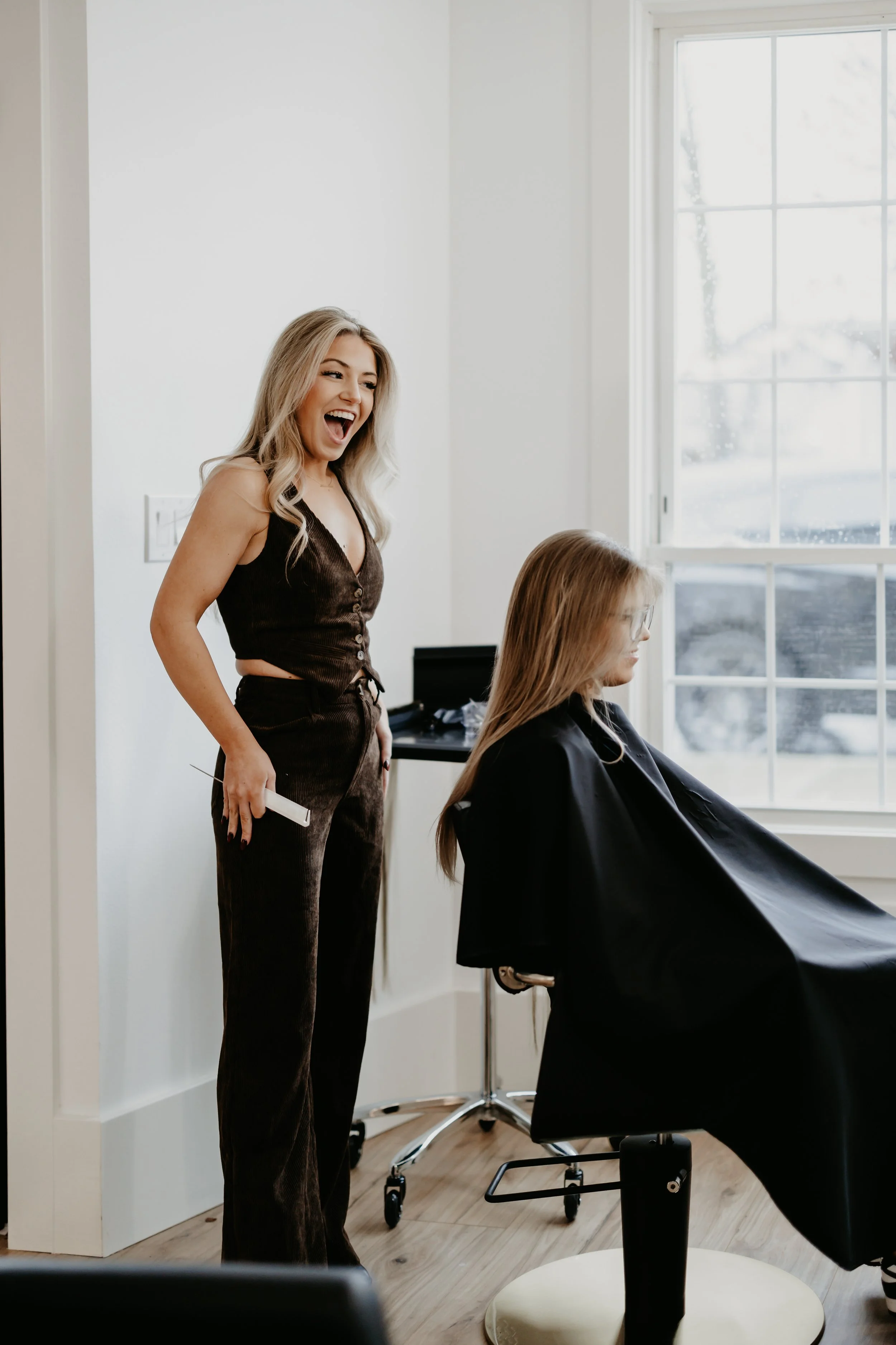 Mila Grey The Salon in Arlington, OH (6)