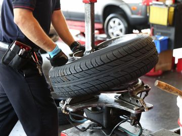 Fix A Flat On Wheels in Calumet Park, IL