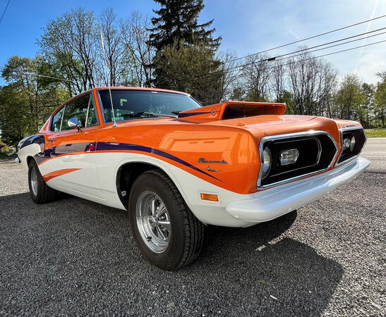 Hovis Auto Body & Restoration in Fredonia, PA