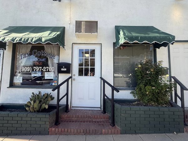 Tax Cottage in Yucaipa, CA