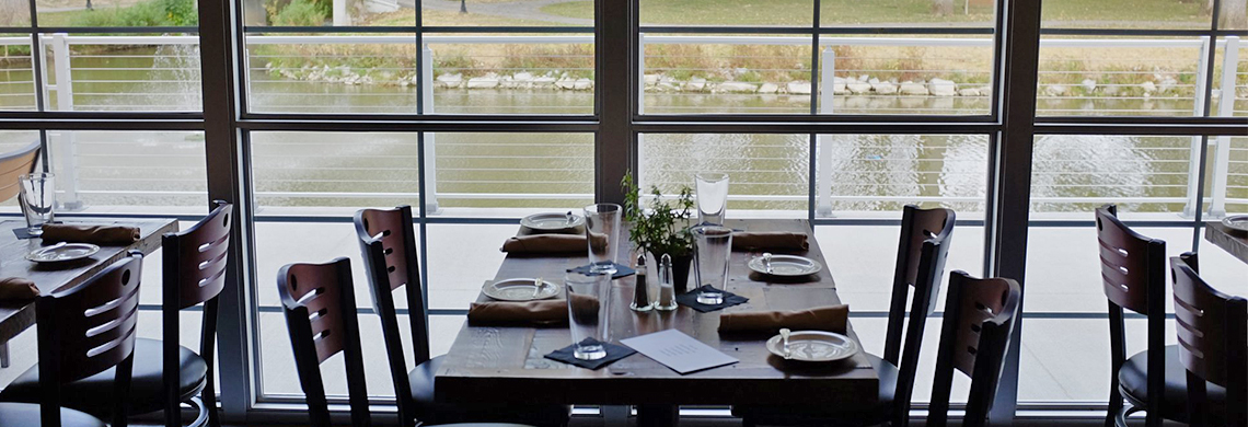 Smiths' Boathouse Restaurant in Troy, OH