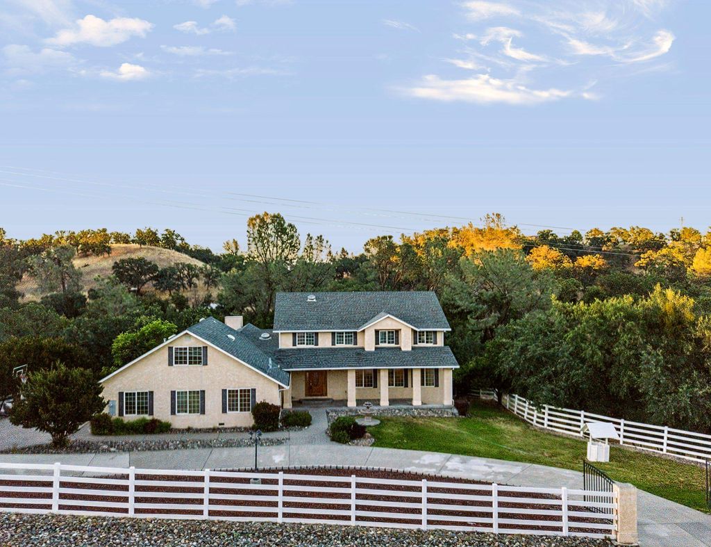 Joanna Wing Brokerage in Red Bluff, CA (6)