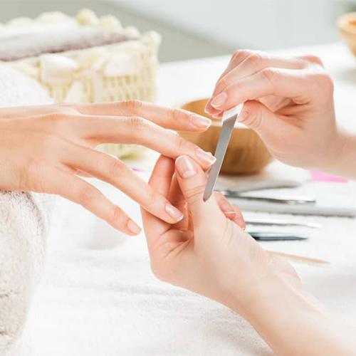 IQ NAILS SALON in Brookfield, WI (3)