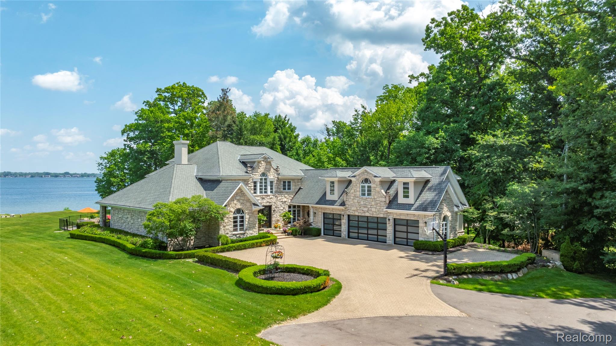 Melanie Bishop and Noah Cohen in Bloomfield Hills, MI