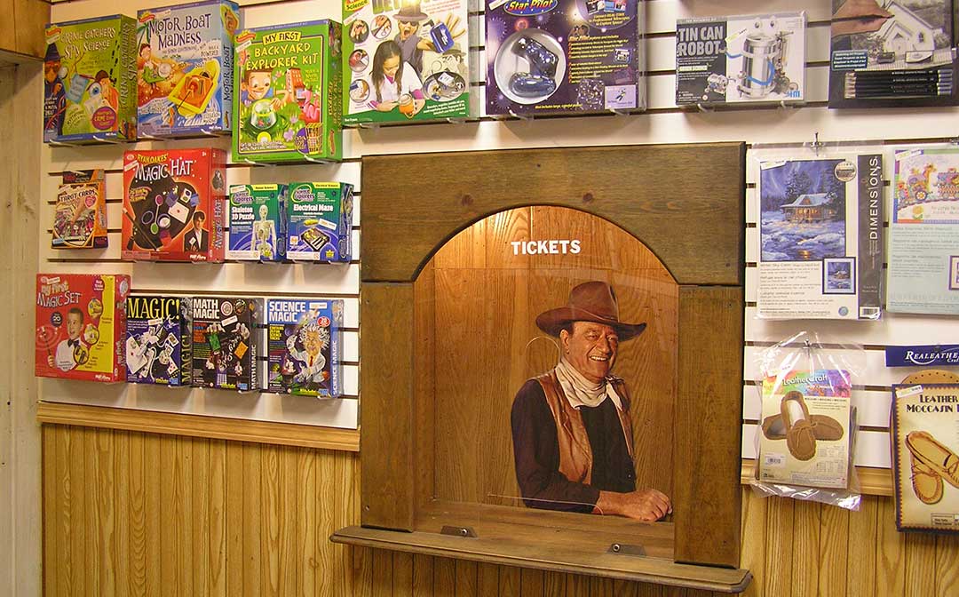 Eagle Craft & Hobby in Eagle River, WI (2)