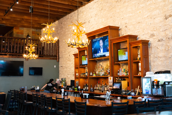 Fisher Street Bar and Grill in Goldthwaite, TX (3)
