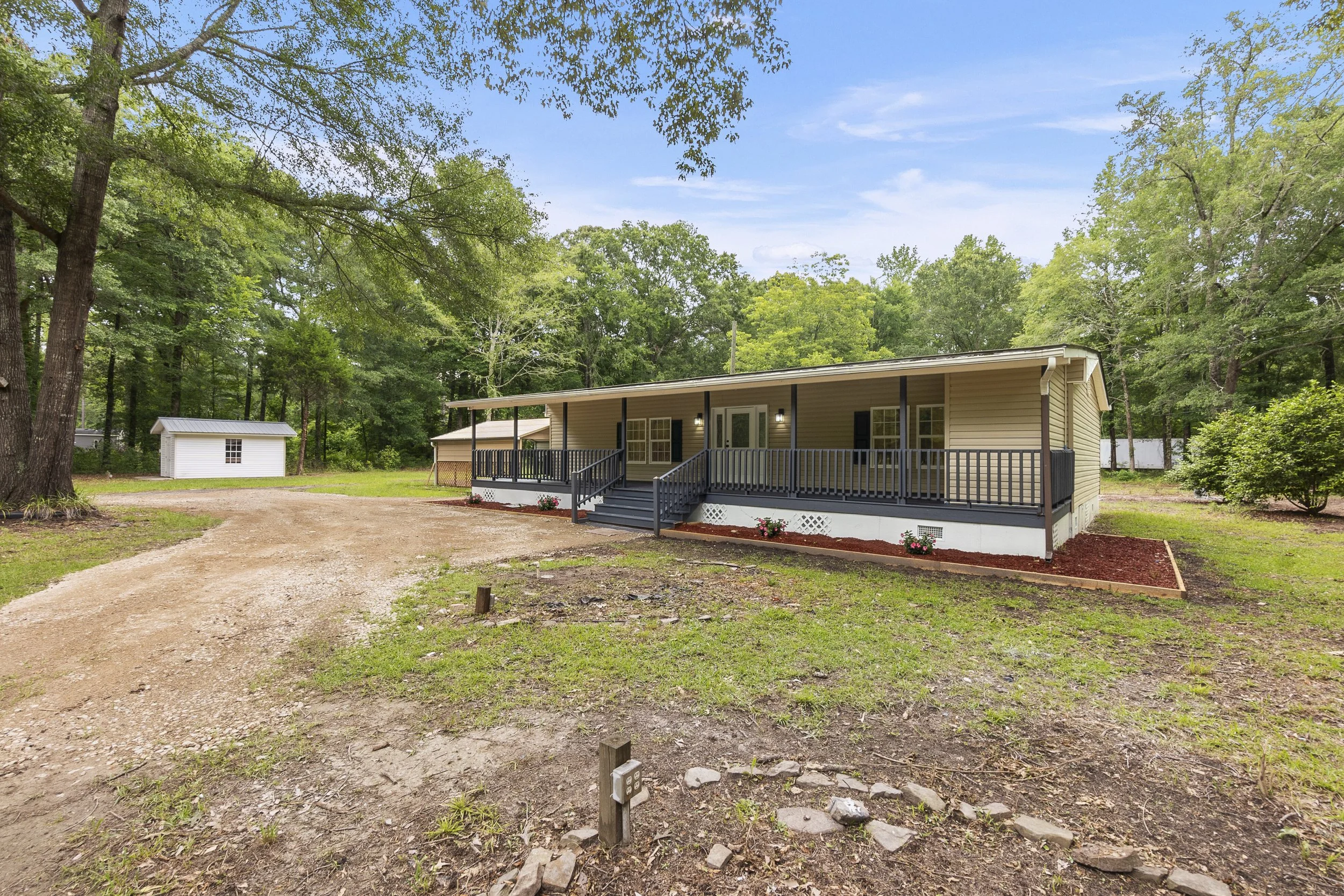 Tina Mickelson, Best Realtor | Middle Georgia | Robins Air Force Base | Macon | Perry & Warner Robins in Kathleen, GA (3)