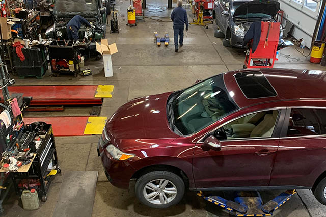 Naper Auto Works Inc in Naperville, IL (5)