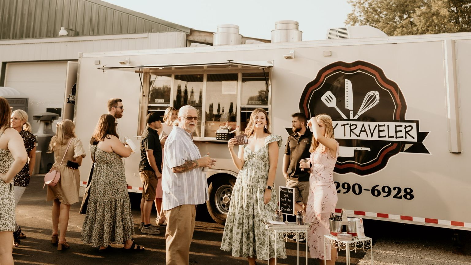 Tasty Traveler Food Truck in Marinette, WI (3)