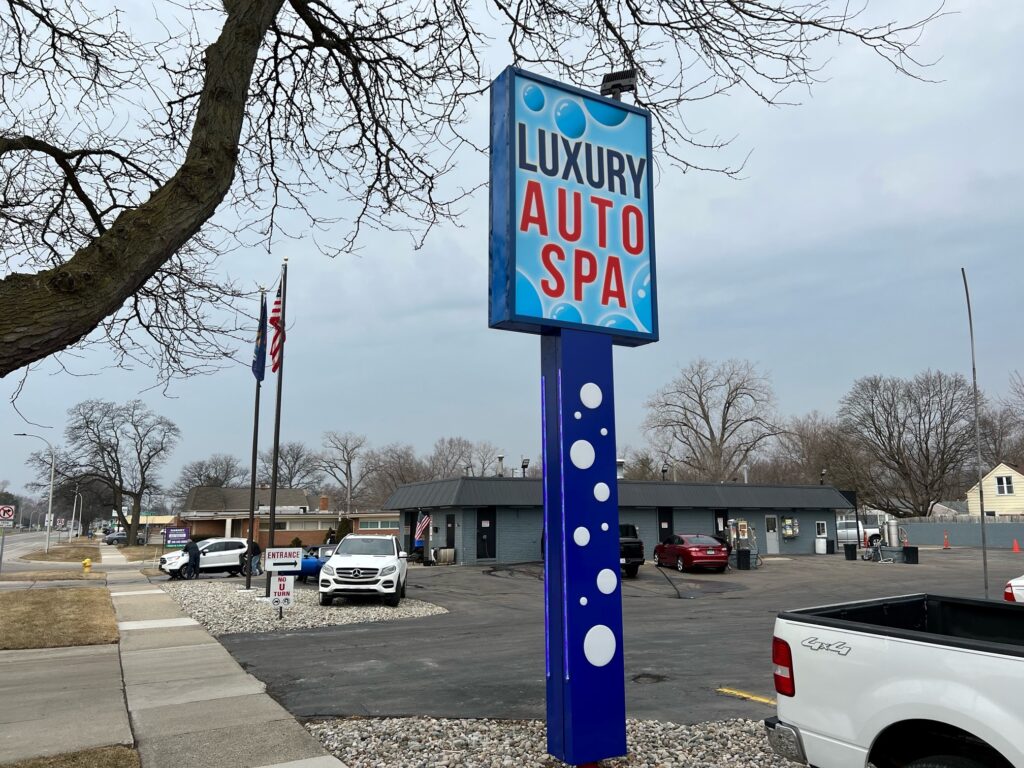 Luxury Auto Spa in Oak Park, MI (2)