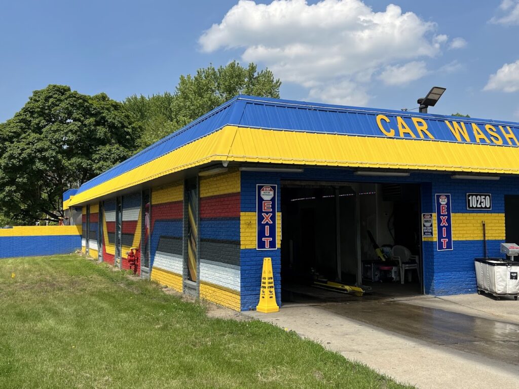 Luxury Auto Spa in Oak Park, MI (4)