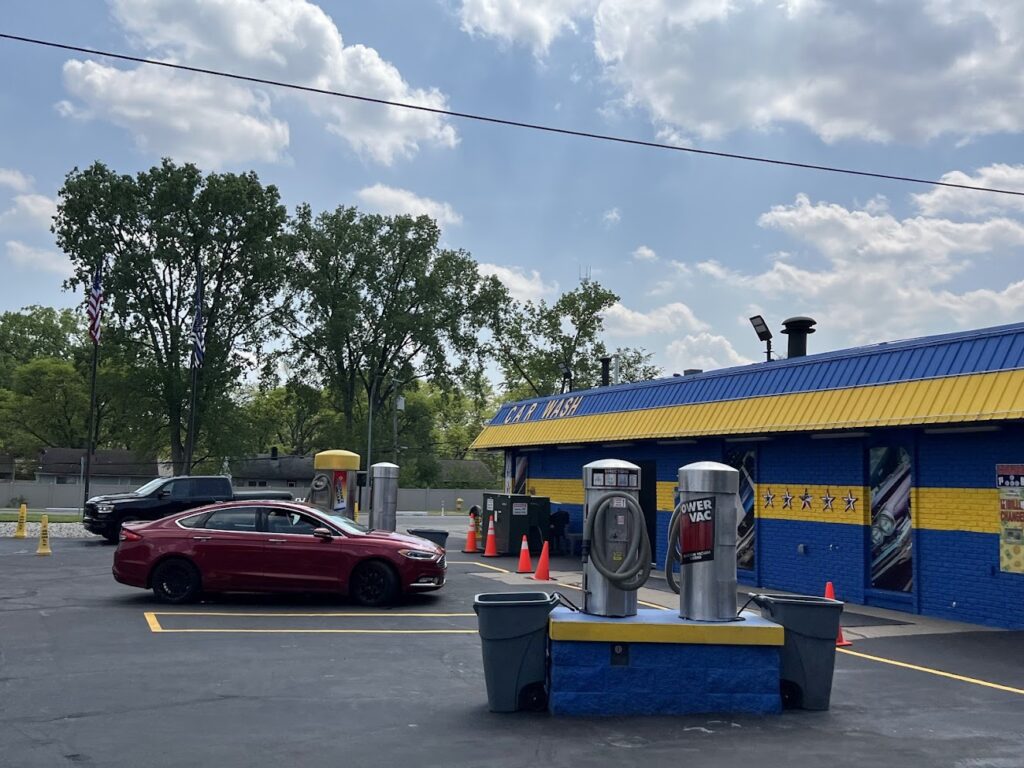 Luxury Auto Spa in Oak Park, MI (6)