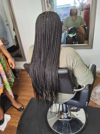 Max Hair Salon Baltimore in Gwynn Oak, MD (6)