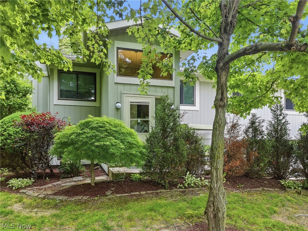 Tara Rhodes - Realtor®, Platinum Real Estate in Ashtabula, OH (4)
