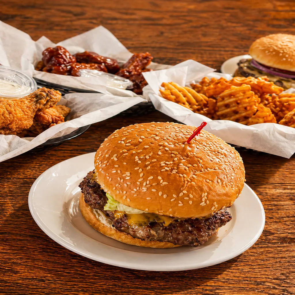 Hall of Fame Sports Grill in Lyons, IL (5)