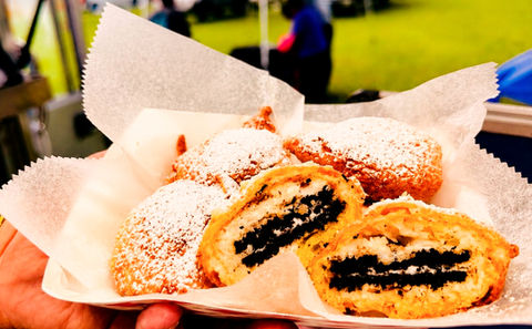 MINI SWEET SENSATIONS 80'S FOOD TRUCK in Newnan, GA (4)