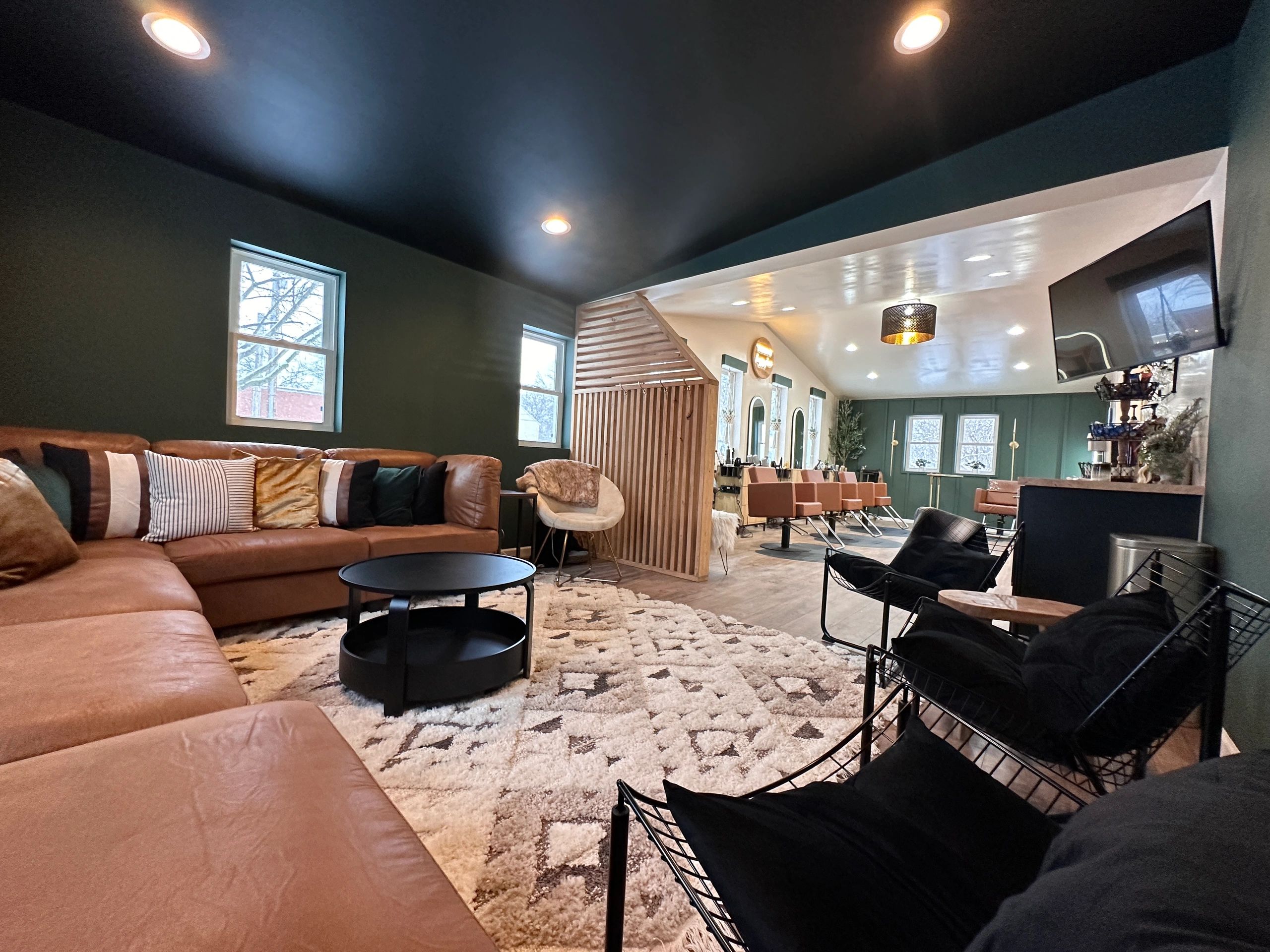 The Mane Salon in Flat Rock, MI