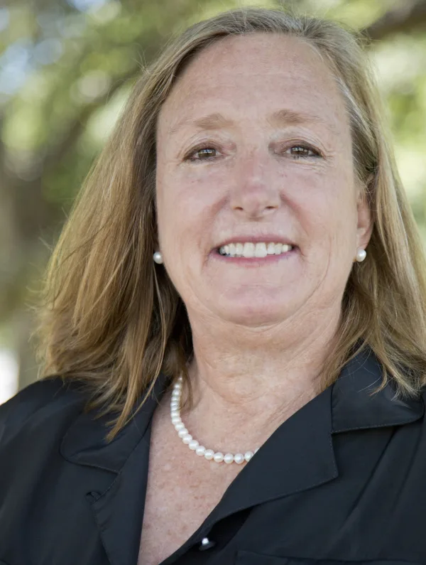 Janey Bishop, Real Estate Broker in Calabasas, CA