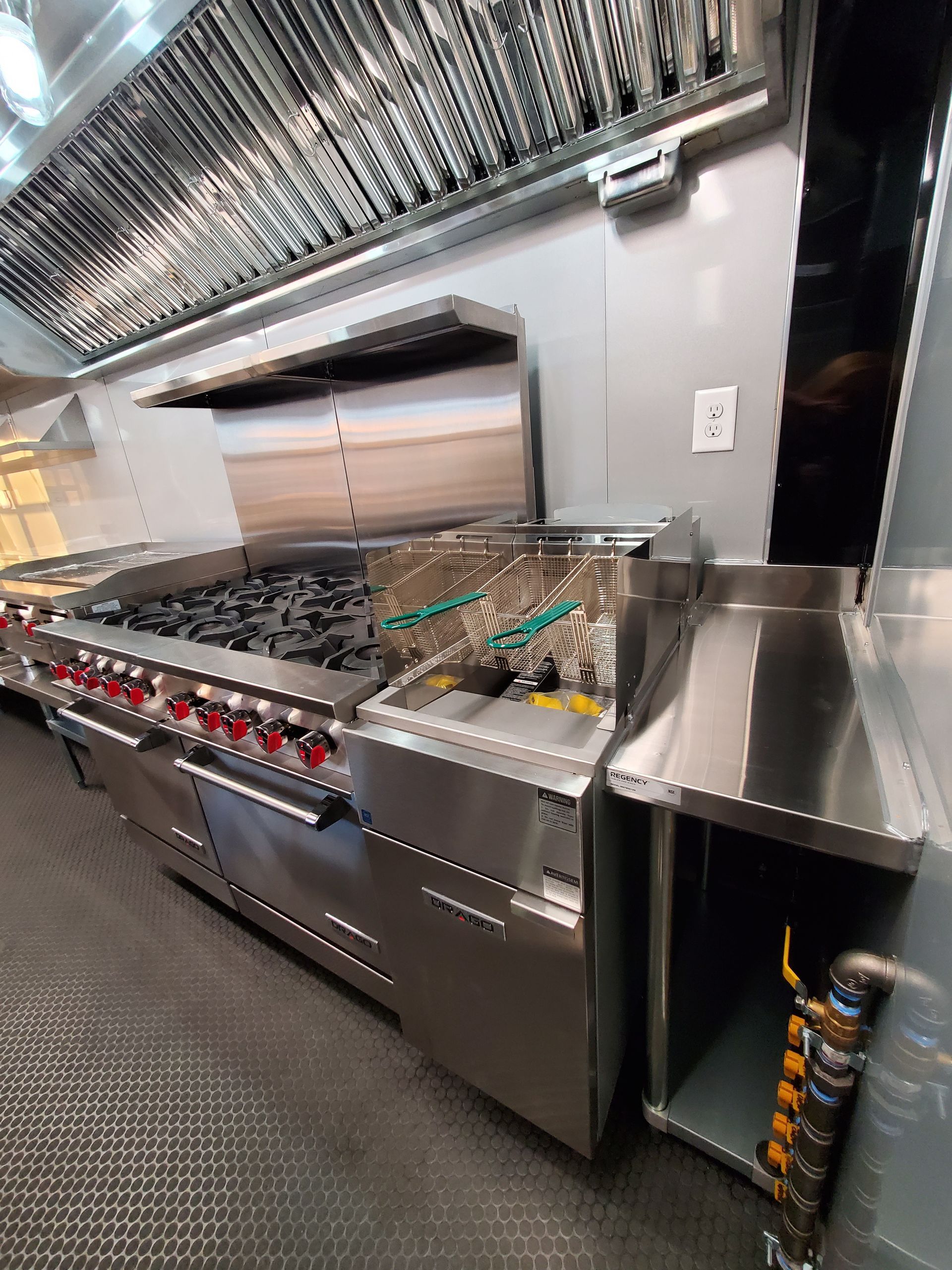 Texas Built Food Trailers Inc. in Belton, TX (4)