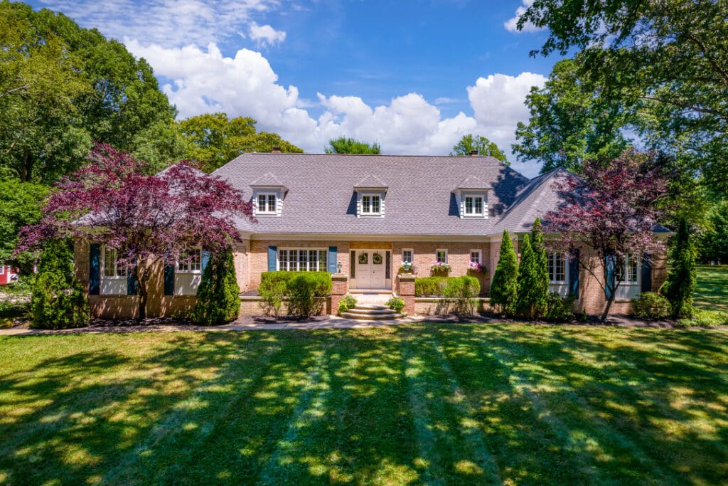Stephanie Beeson, Realtor, Team lead of The Stephanie Beeson Team in Fairlawn, OH (4)