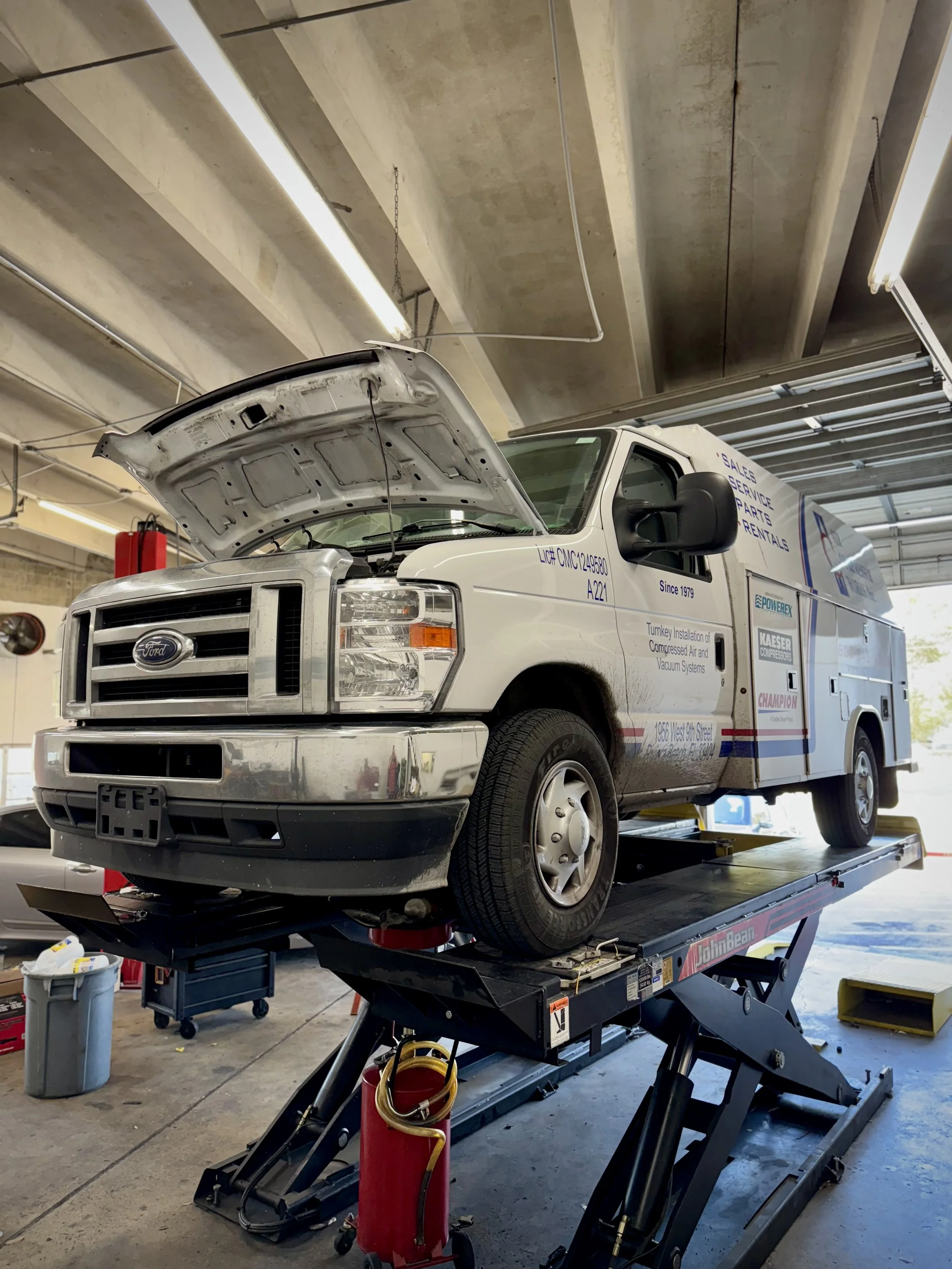 Good Guys Auto Repair LLC in Riviera Beach, FL