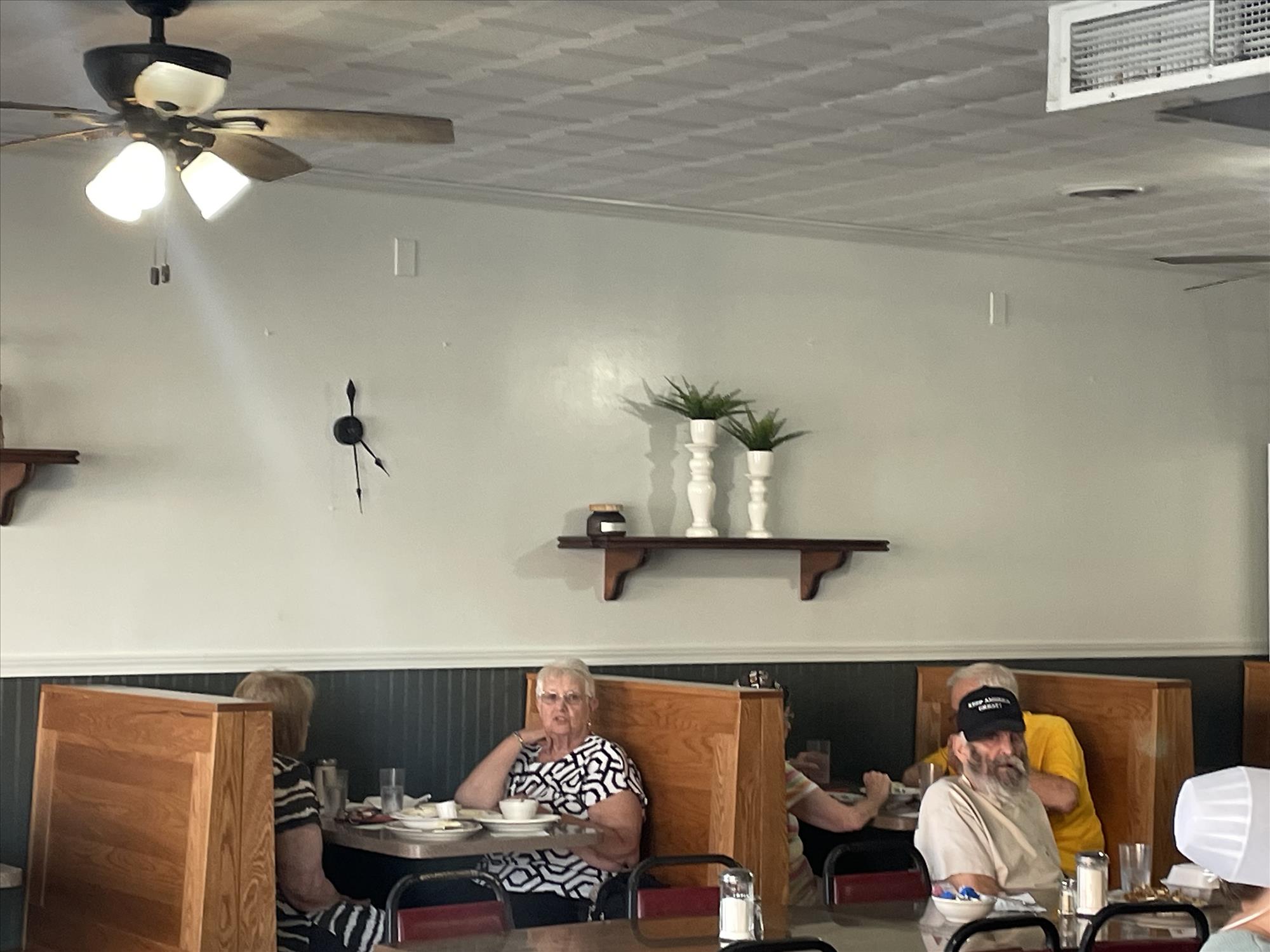 The Village Inn Restaurant in Middlebury, IN (2)