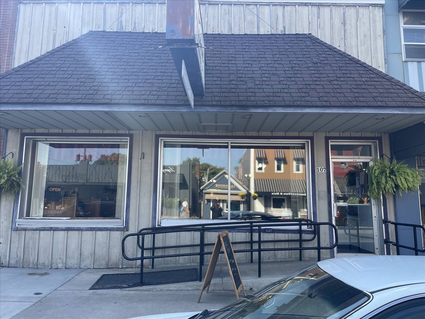 The Village Inn Restaurant in Middlebury, IN (5)